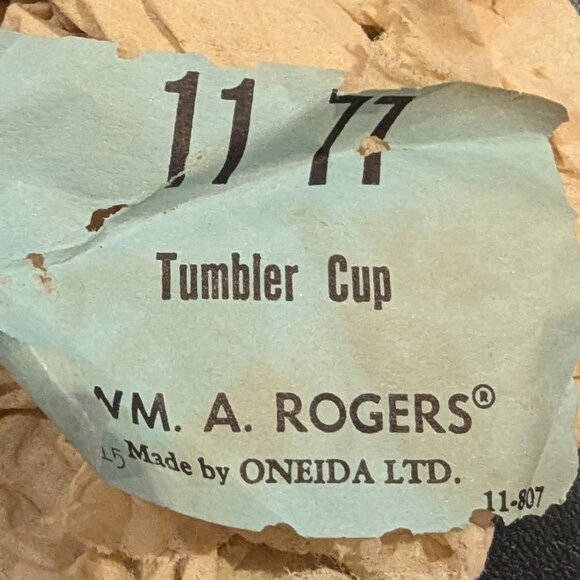 Vintage WM A Rogers (Oneida Ltd) tumble cups - Picture 6 of 6